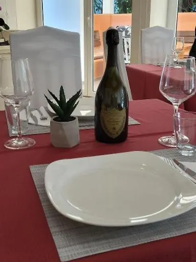 أوماغ Bed And Breakfast La Rossa فندق مبيت وإفطار