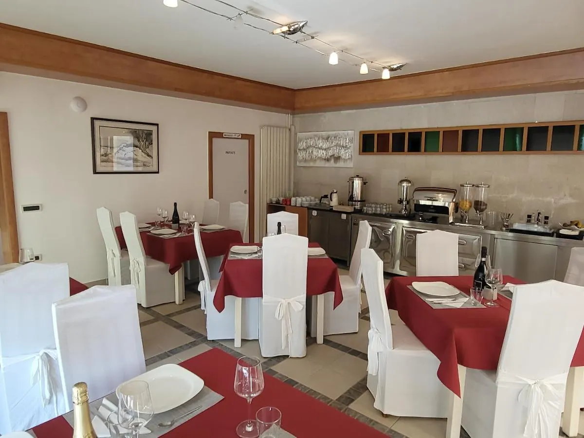 فندق مبيت وإفطار أوماغ Bed And Breakfast La Rossa