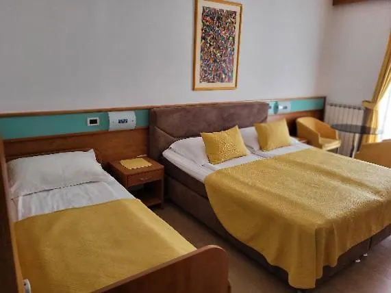 أوماغ Bed And Breakfast La Rossa كرواتيا